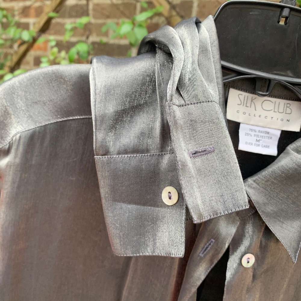 Metallic sheen blouse - Picture 4 of 4